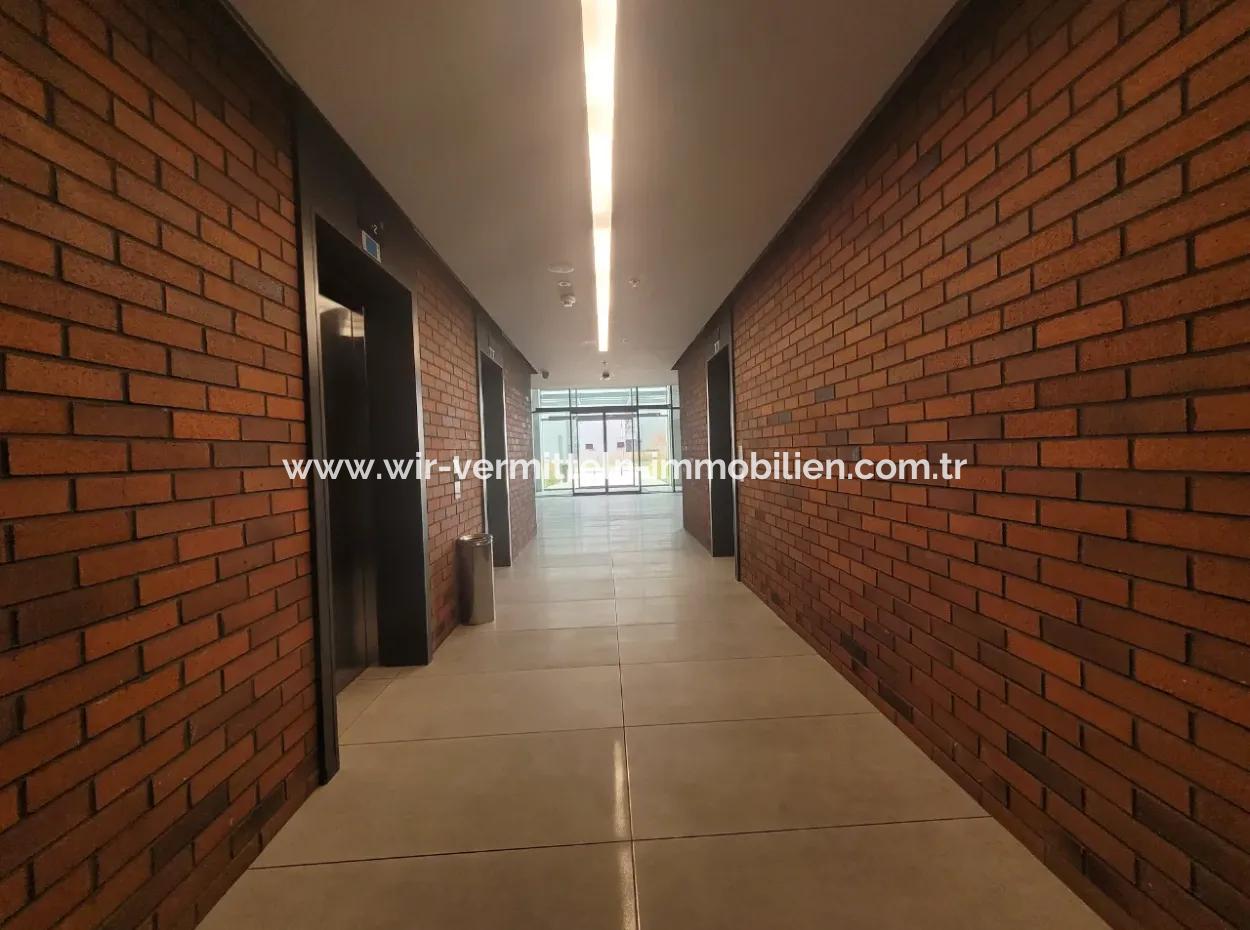 4+1 Mieterlose Wohnung Im 20. Stock Zum Verkauf Im Loft-Komplex Beytepe İncek Bulvar