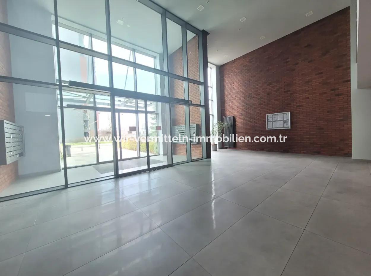 4+1 Mieterlose Wohnung Im 20. Stock Zum Verkauf Im Loft-Komplex Beytepe İncek Bulvar