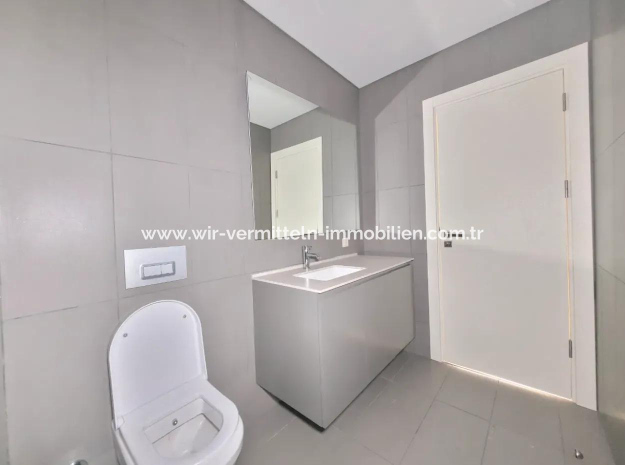 5,5+1  Maisonette-Wohnung Im 5. Stock Mit Blick Auf Die Landschaft Zum Verkauf Im İncek Loft-Komplex