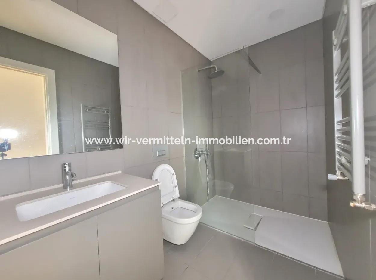 5,5+1  Maisonette-Wohnung Im 5. Stock Mit Blick Auf Die Landschaft Zum Verkauf Im İncek Loft-Komplex