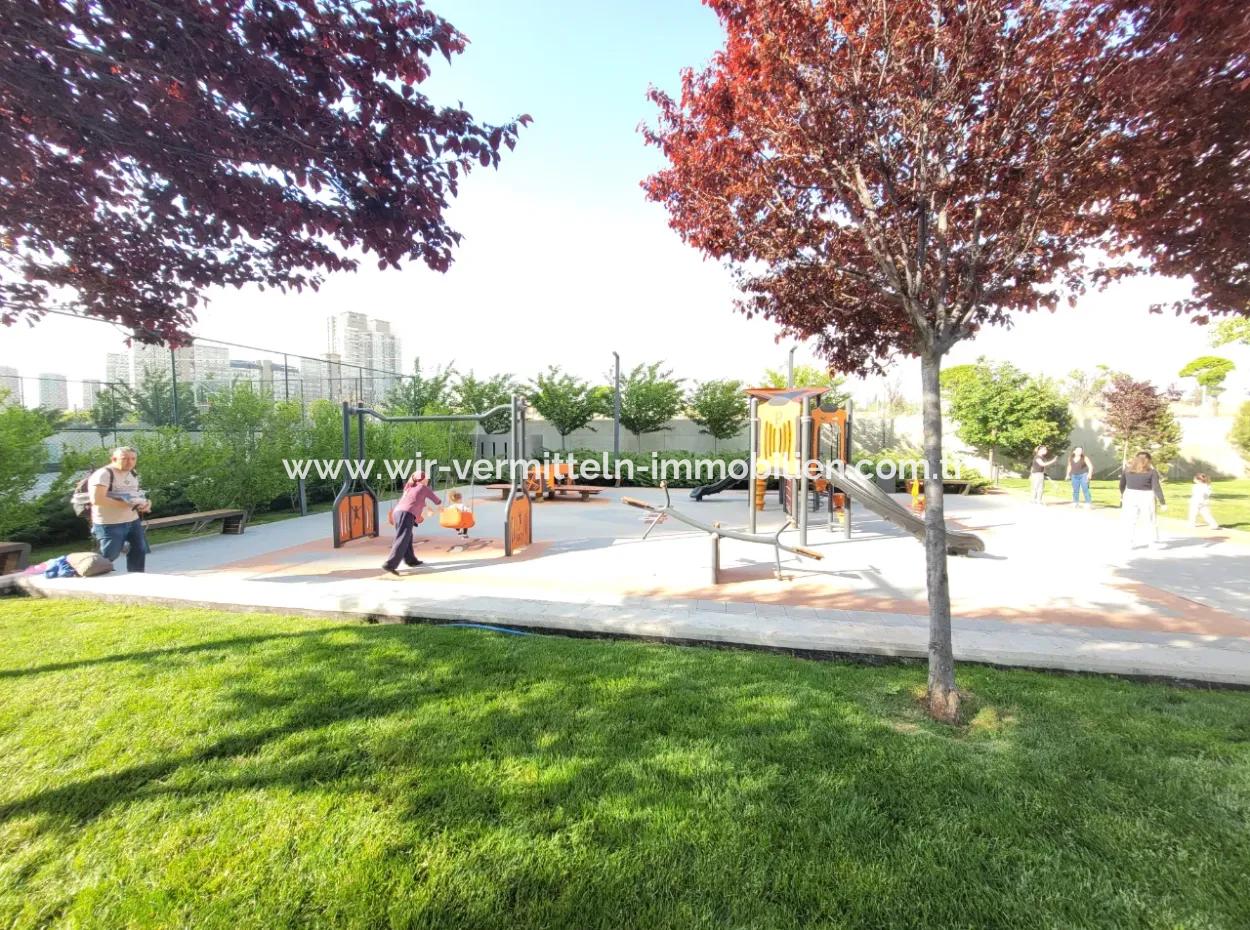 Beytepe İncek Bulvar Loft Zu Vermieten 2+1 68M² 21. Stock Boulevard Fassade Wohnung