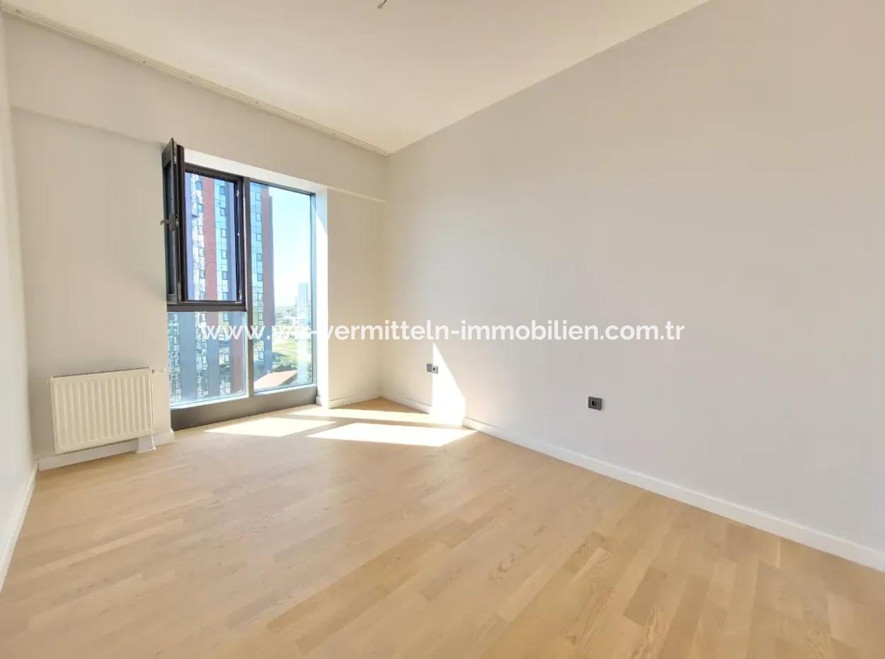 3+1 110M² 8. Stock Boulevard View Wohnung Zum Verkauf In Beytepe İncek Bulvar Loft Complex