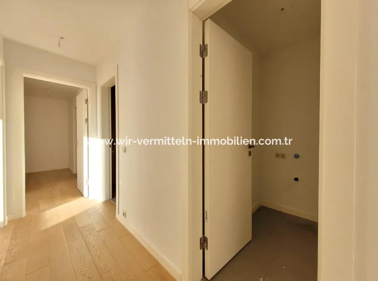 Mieterloses İncek Loft 3 1 Wohnung Im 4. Stock Mit Terrasse Zum Verkauf  In Gölbaşı / Ankara /Türkei