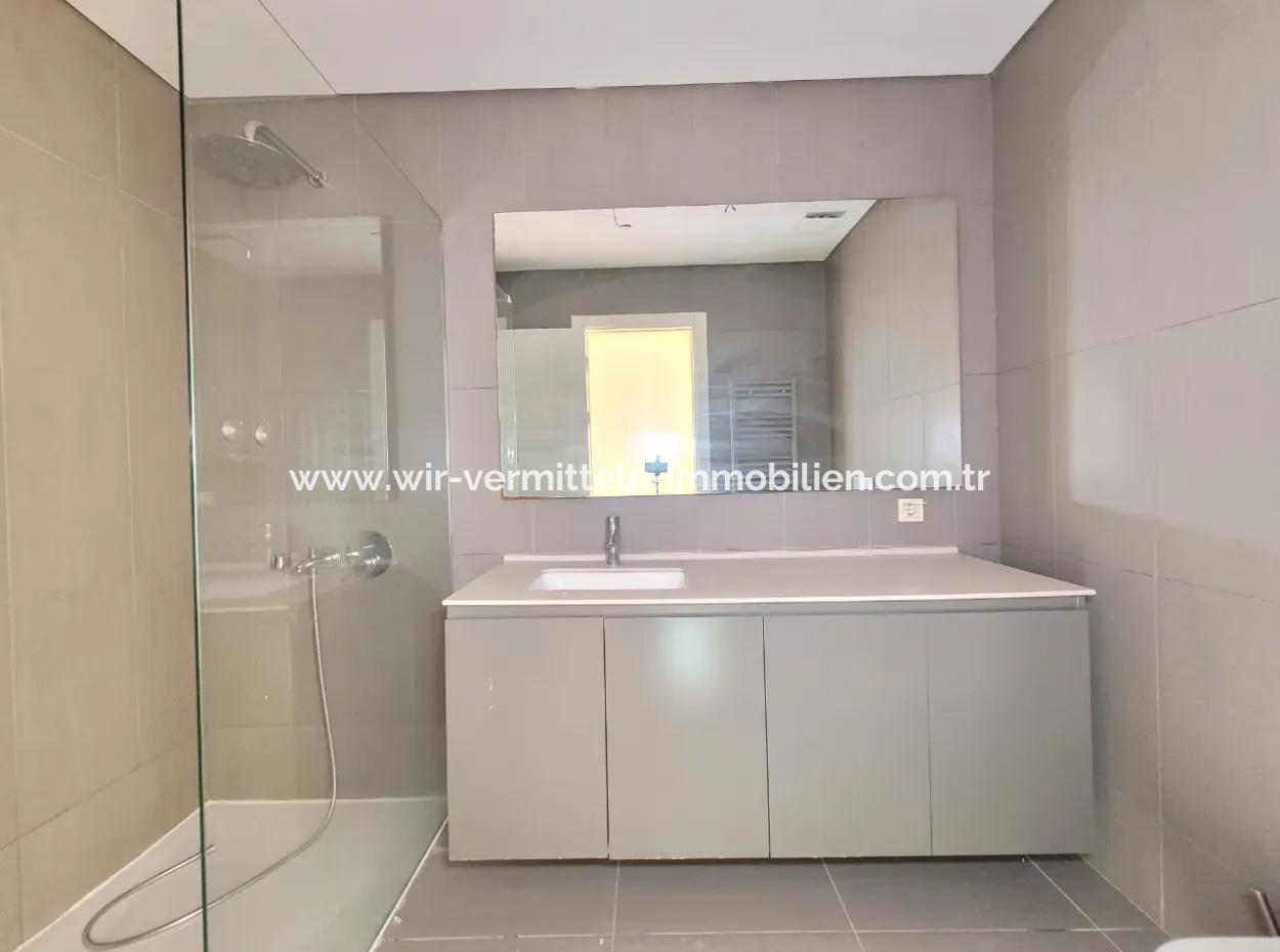 Mieterloses İncek Loft 3 1 Wohnung Im 4. Stock Mit Terrasse Zum Verkauf  In Gölbaşı / Ankara /Türkei