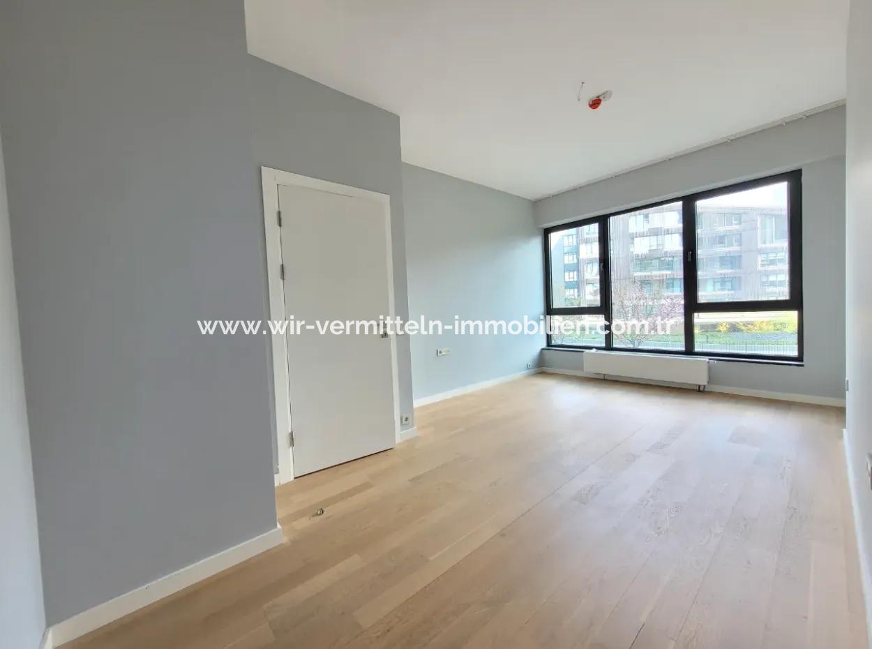 Leere Incek Loft 3+1 Garden Duplex Apartment Mit Landschaftsblick Zum Verkauf  In Gölbaşı - Ankara -Turkey