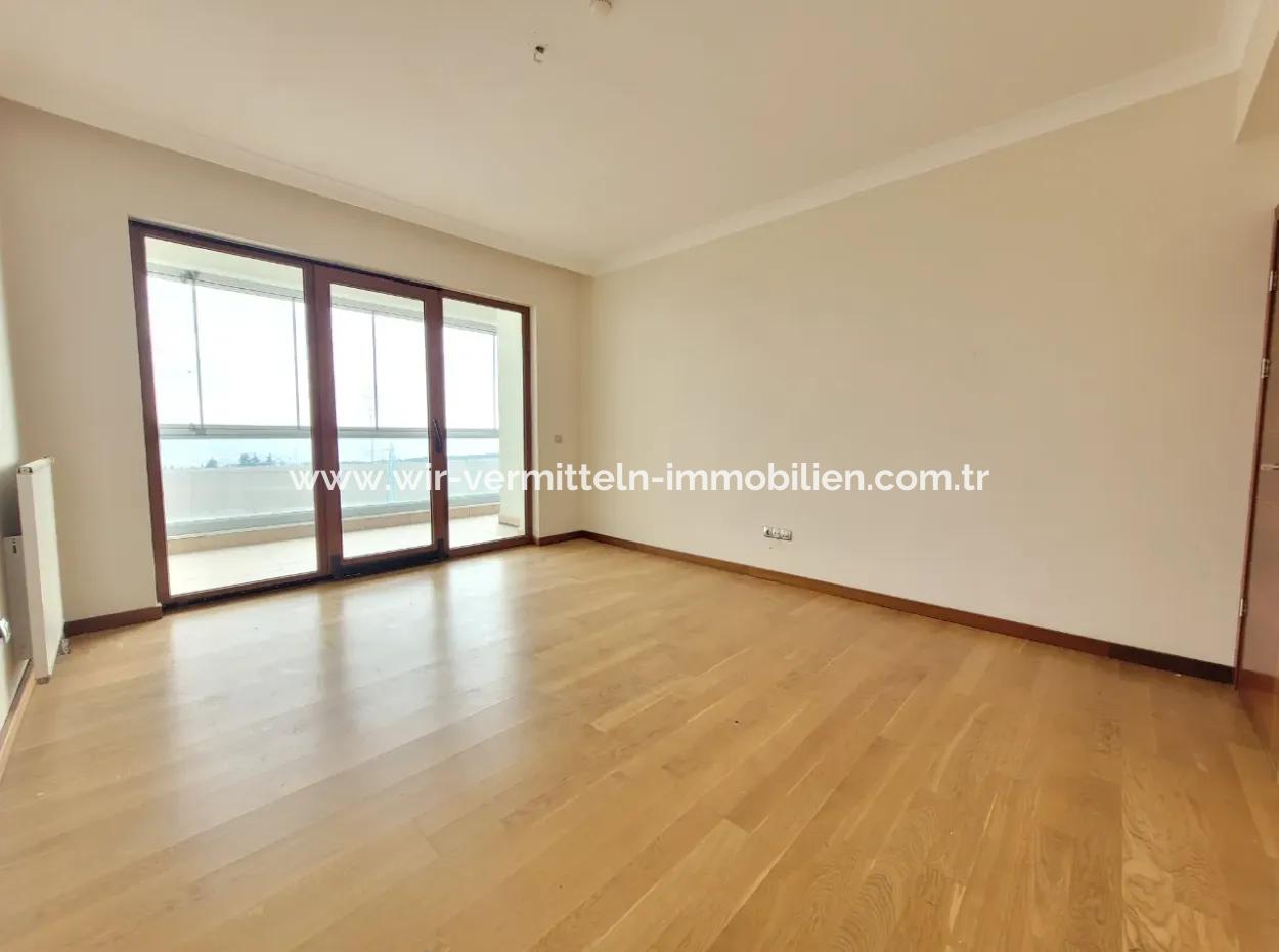 4+1 207 M² Wohnung Mit Seeblick Zum Verkauf Im Vacant İncek Nata