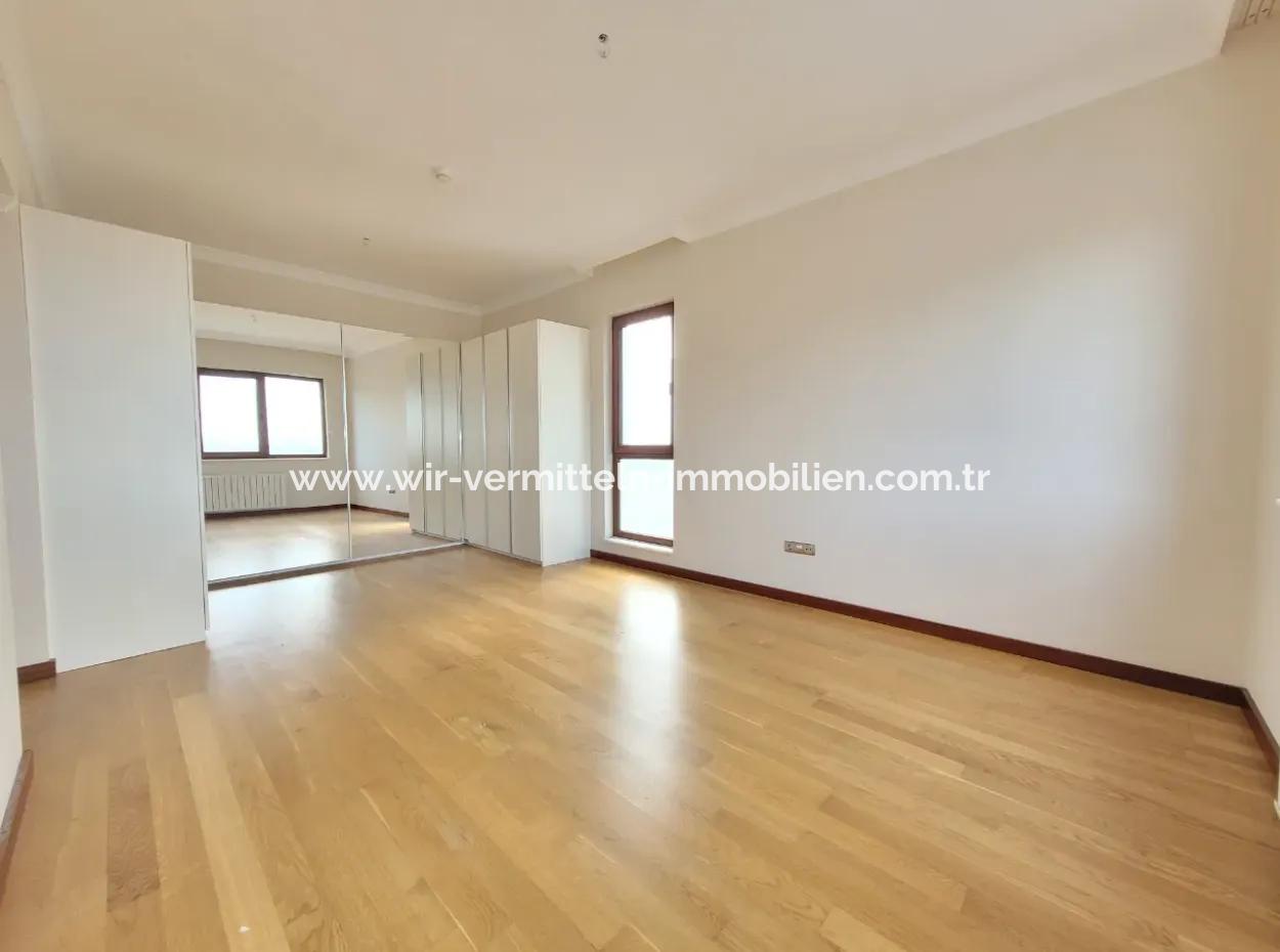 4+1 207 M² Wohnung Mit Seeblick Zum Verkauf Im Vacant İncek Nata