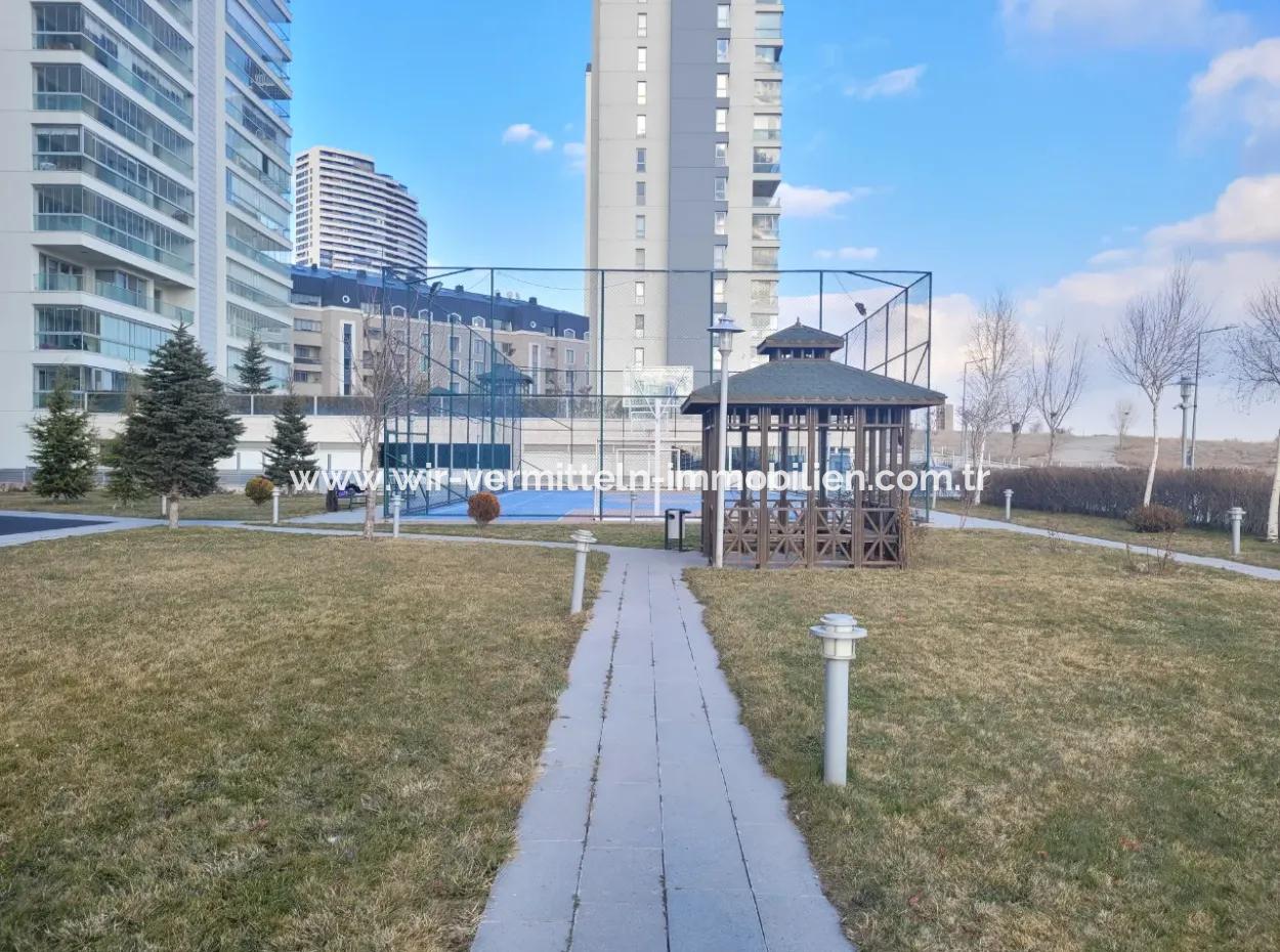 4+1 207 M² Wohnung Mit Seeblick Zum Verkauf Im Vacant İncek Nata