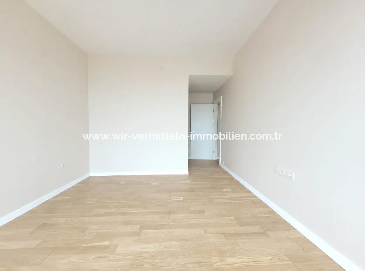 İncek Loft Zum Verkauf 2 1 85 M² Wohnung Mit Fassade Im 22. Stock