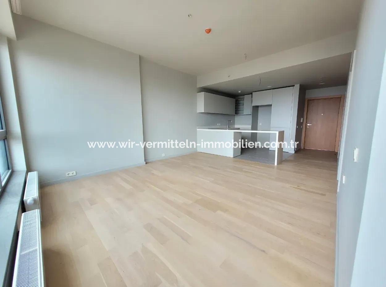 Leerstehendes İncek Loft Zum Verkauf 1+1 Wohnung Im 2. Stock Mit Seeblick