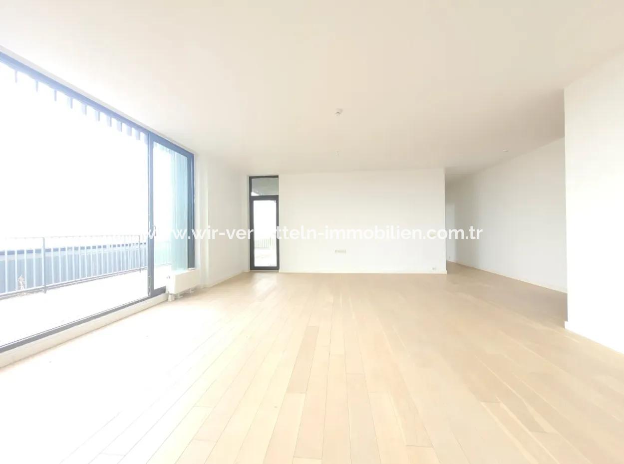 Leeres İncek Loft Zum Verkauf Terrasse 4+1 Blick Auf Mogan 146 M² Wohnung Im 1. Stock