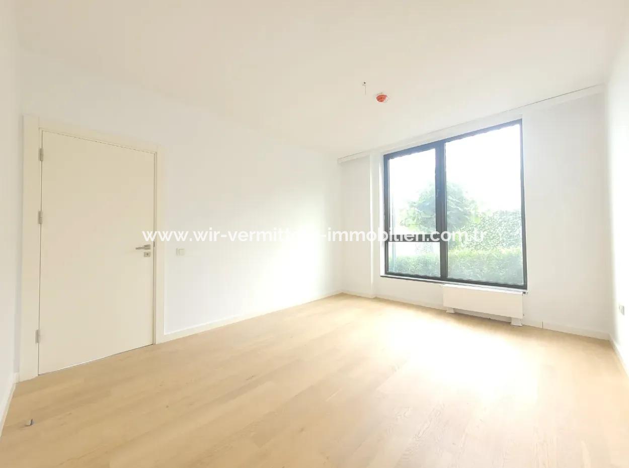 Leeres İncek Loft Zum Verkauf Terrasse 4+1 Blick Auf Mogan 146 M² Wohnung Im 1. Stock