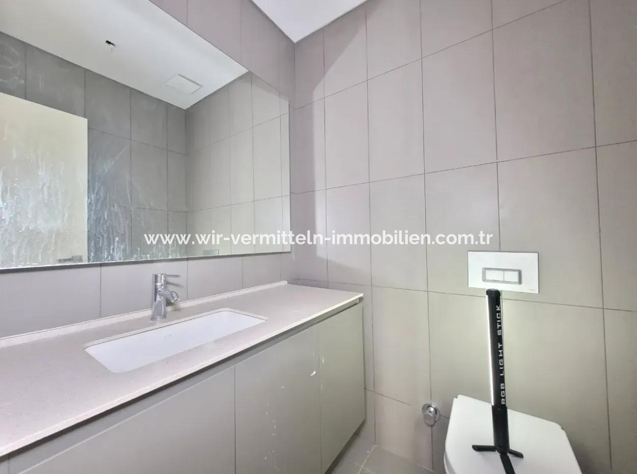 Leeres İncek Loft Zum Verkauf Terrasse 4+1 Blick Auf Mogan 146 M² Wohnung Im 1. Stock