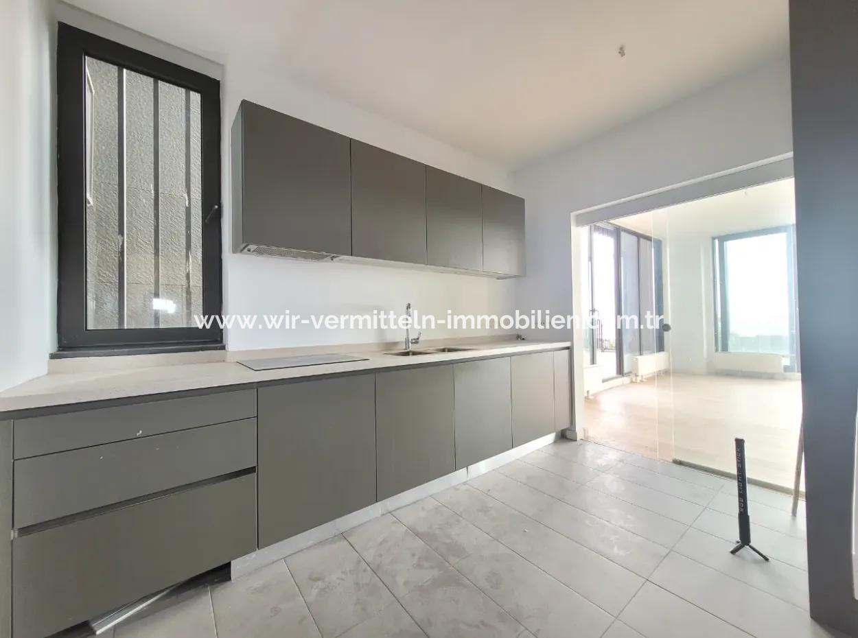 Leeres İncek Loft Zum Verkauf Terrasse 4+1 Blick Auf Mogan 146 M² Wohnung Im 1. Stock