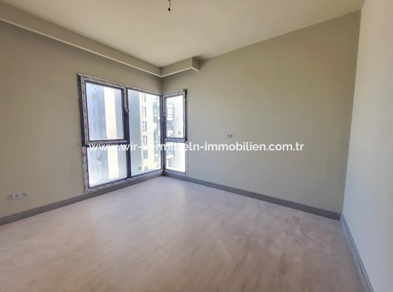 Zero City  Kent İncek Zum Verkauf 3+1.124 M² 3. Stock Wohnung Hacılar Nachbarschaft Gölbaşı Ankara