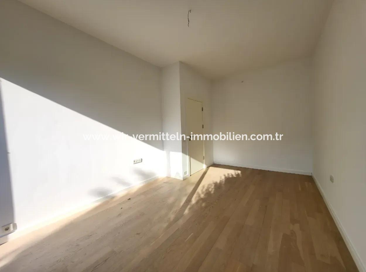 İncek Loft Geeignet Zum Verkauf 2,5+1 Erdgeschoss-Wohnung Mit Landschaftsansicht 2 Gärten