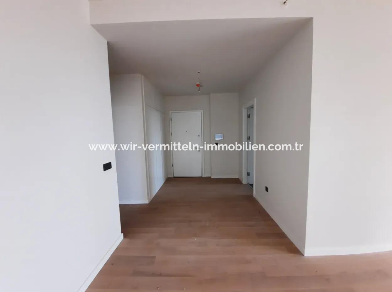4+1 Mieterlose Wohnung Im 22. Stock Zum Verkauf Im Loft-Komplex Beytepe İncek Bulvar