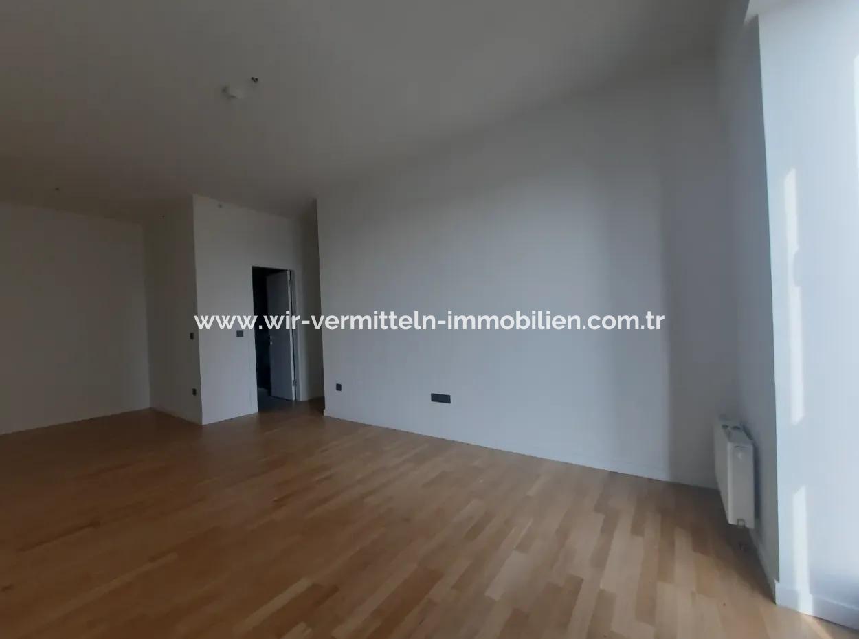 3+1 130 M² Wohnung Im 23. Stock Mit Blick Auf Den Boulevard Zum Verkauf Im Loft-Komplex Beytepe İncek Bulvar