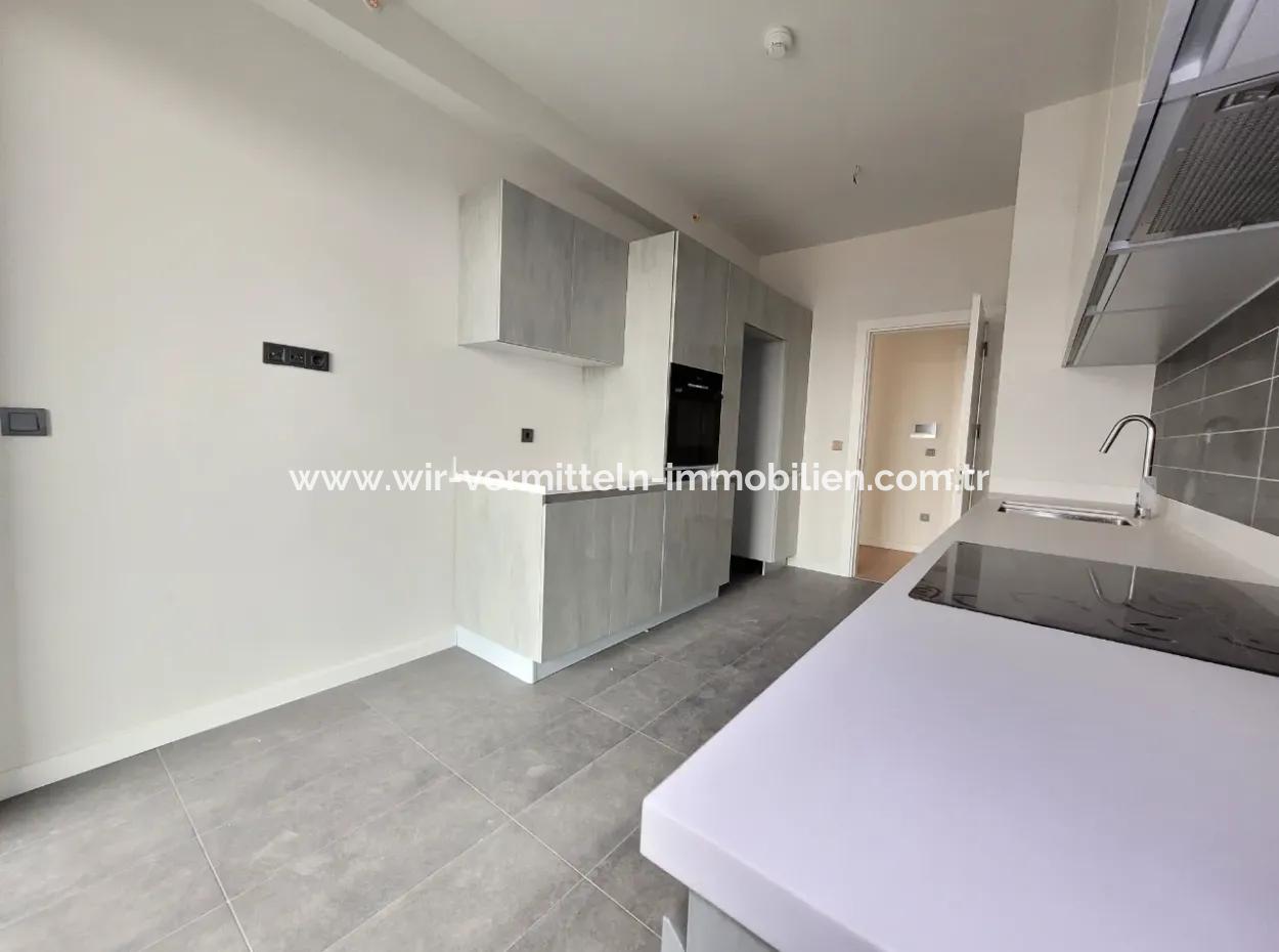 3+1 110 M² Wohnung Im 21. Stock Mit Blick Auf Den Boulevard Zum Verkauf Im Loft-Komplex Beytepe İncek Bulvar