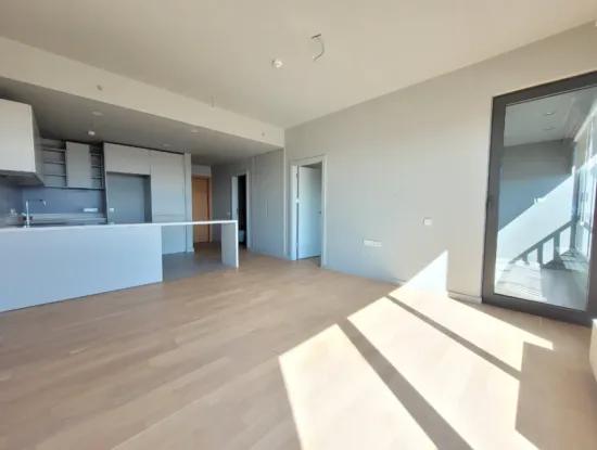Leeres İncek Loft 1+1 Wohnung Im 11. Stock Mit Seeblick Zu Vermieten
