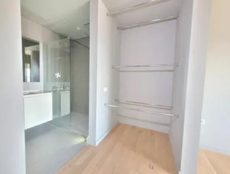 Leeres İncek Loft 1+1  Wohnung Im 11. Stock Mit Seeblick Zu Vermieten
