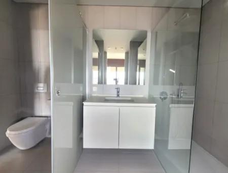 Leeres İncek Loft 1+1  Wohnung Im 11. Stock Mit Seeblick Zu Vermieten