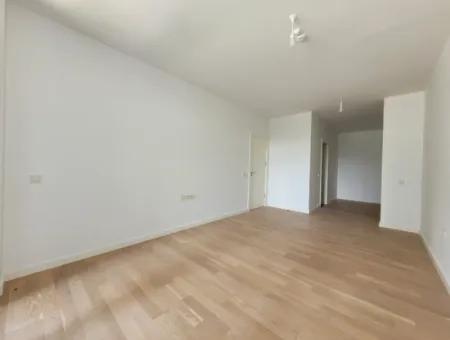 İncek Loft Zum Verkauf 3.5+1 140 M² Wohnung Mit Landschaftsfassade Im 3. Stock