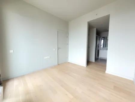 Leerstehendes İncek Loft Zum Verkauf 1+1 Wohnung Im 2. Stock Mit Seeblick