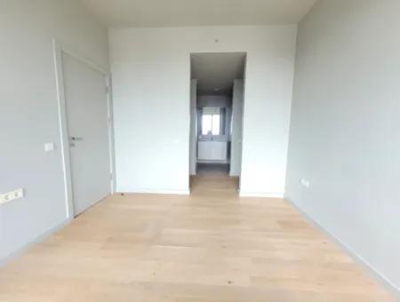 Leerstehendes İncek Loft Zum Verkauf 1+1 Wohnung Im 2. Stock Mit Seeblick