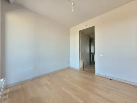 Leerstehendes İncek Loft Zum Verkauf 1+1 Wohnung Im 2. Stock Mit Seeblick