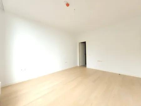 Leeres İncek Loft Zum Verkauf Terrasse 4+1 Blick Auf Mogan 146 M² Wohnung Im 1. Stock
