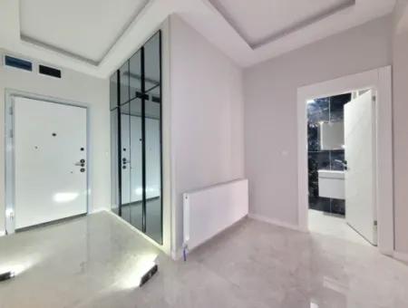 Geeignet Für Staatsbürger. Luxuriöse 200 M² Große Wohnung Im Mittleren Stockwerk Mit Parkblick Im Viertel Bahçelievler, Gölbaşı, Ankara Zu Verkaufen.