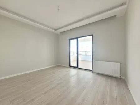 Geeignet Für Staatsbürger. Luxuriöse 200 M² Große Wohnung Im Mittleren Stockwerk Mit Parkblick Im Viertel Bahçelievler, Gölbaşı, Ankara Zu Verkaufen.