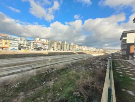 Geeignet Für Staatsbürger. Luxuriöse 200 M² Große Wohnung Im Mittleren Stockwerk Mit Parkblick Im Viertel Bahçelievler, Gölbaşı, Ankara Zu Verkaufen.