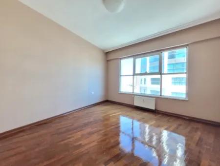 Anzugturm Zum Verkauf 53 M² 1+1 Konutkent Stadtteil Çankaya, Ankara In Der Nähe Der Universität Başkent