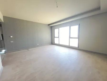 Zero City  Kent İncek Zum Verkauf 3+1.124 M² 3. Stock Wohnung Hacılar Nachbarschaft Gölbaşı Ankara