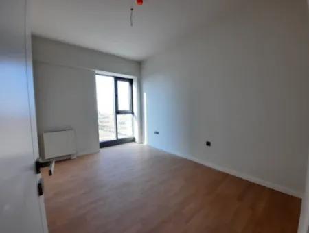 4+1 Mieterlose Wohnung Im 17. Stock Zum Verkauf Im Loft-Komplex Beytepe İncek Bulvar