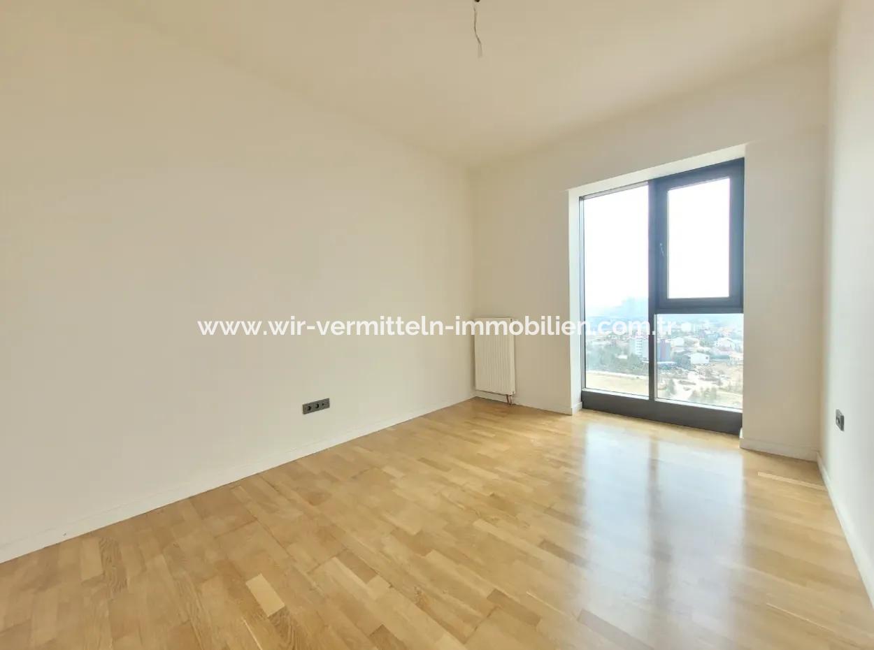 3+1 130 M² 17Nd Floor Çayyolu View Apartment For Sale In Beytepe İncek Bulvar Loft Complex