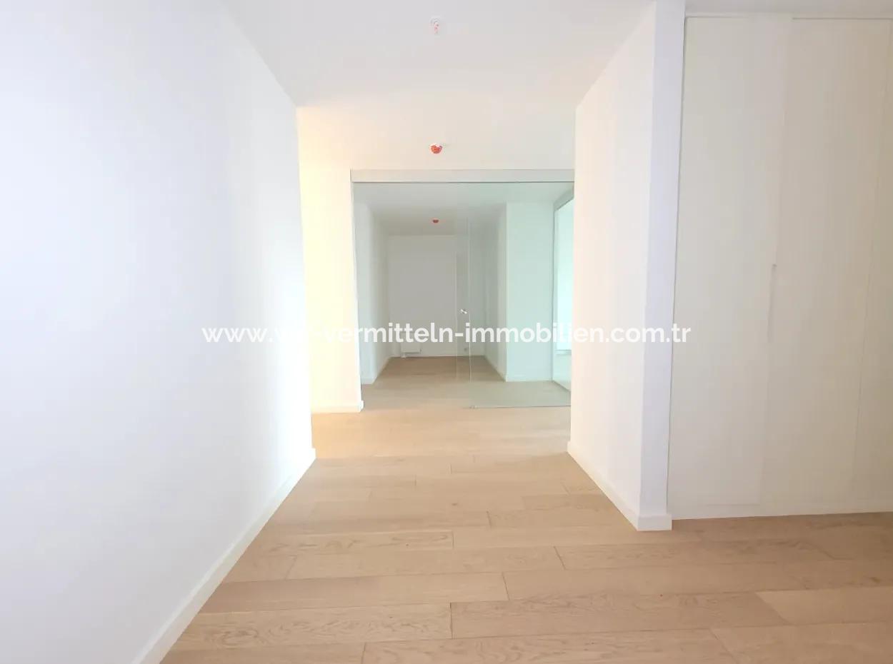 2,5+1 Tenantless Apartment With Landscape View For Sale In İncek Loft Complex