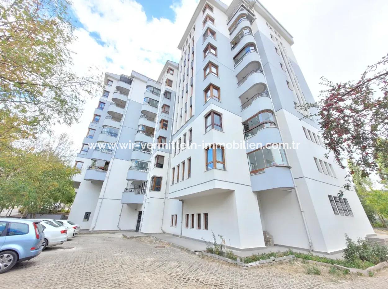 150 M² 4+1 Apartment For Sale In The Center Of Umitkoy