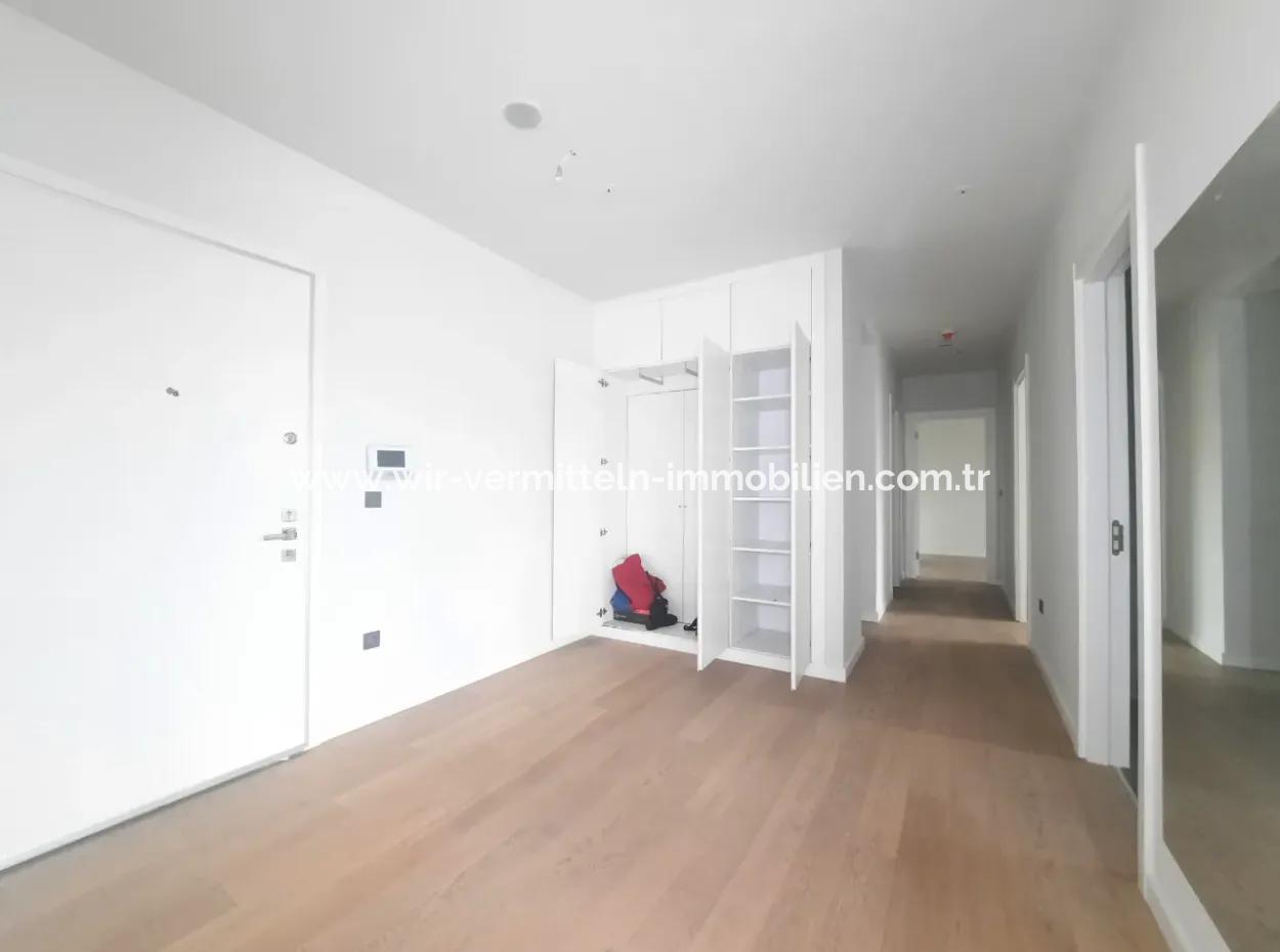 110 M2 2+1 Villa For Sale In Beytepe İncek Bulvar Loft Site Garden Floor Tenantless Apartment