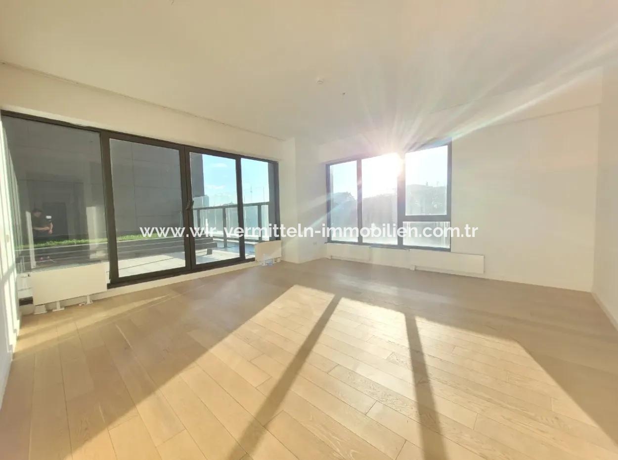 Tenantless İncek Loft 3+1 4Th Floor Apartment With Terrace For Sale In Gölbaşı - Ankara -Turkey