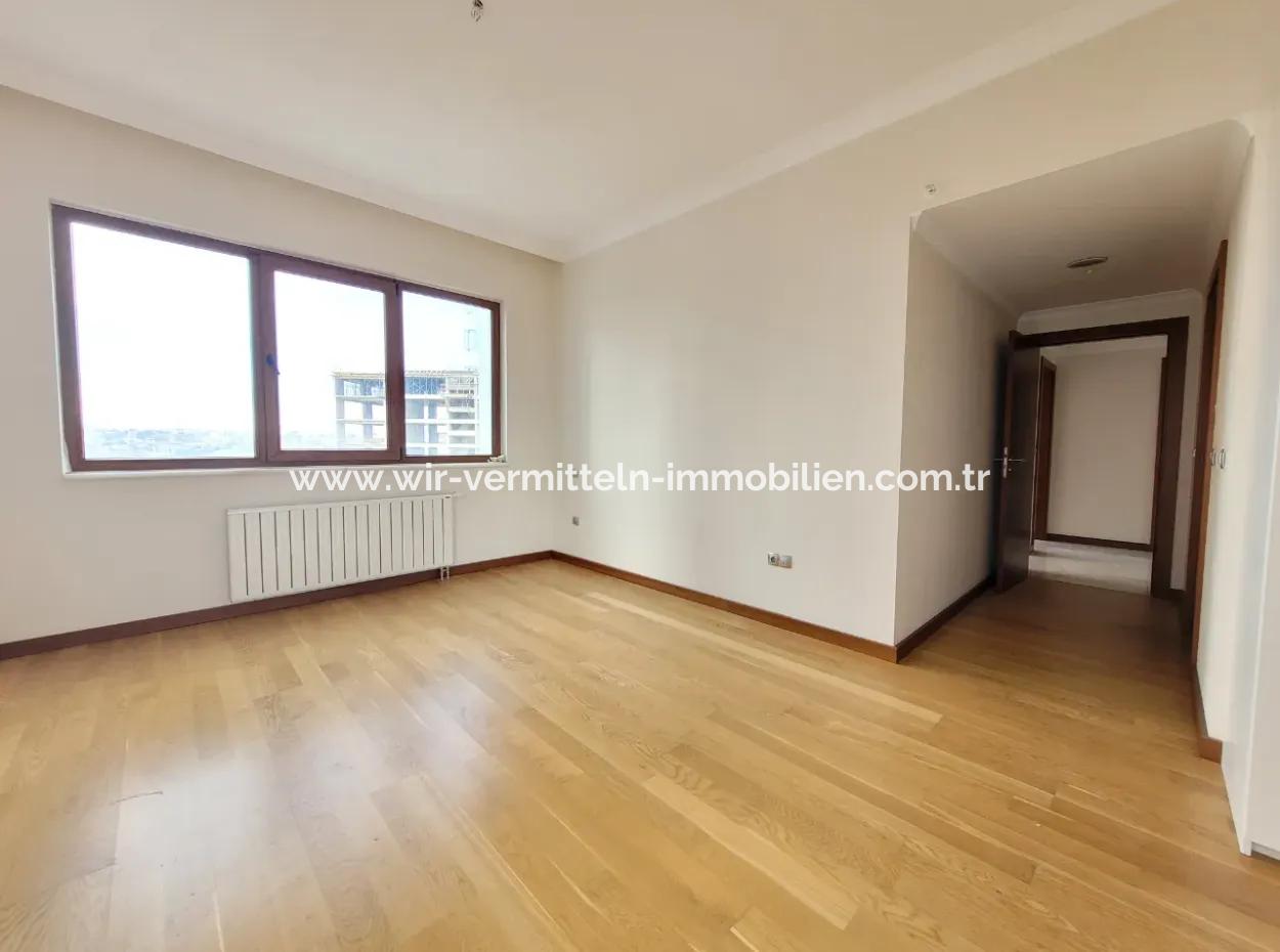 4+1 207 M² Lake View Apartment For Sale In Vacant İncek Nata