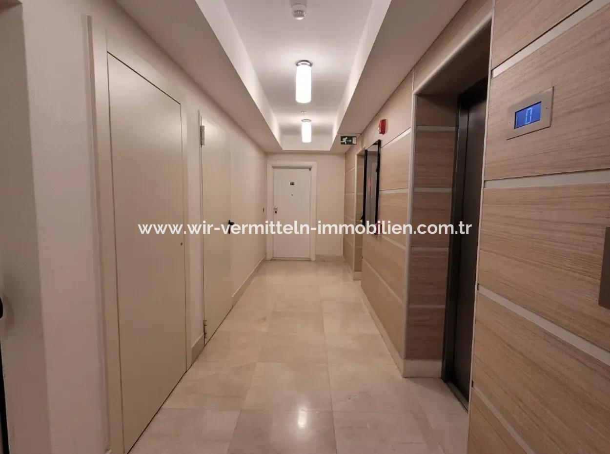 4+1 207 M² Lake View Apartment For Sale In Vacant İncek Nata