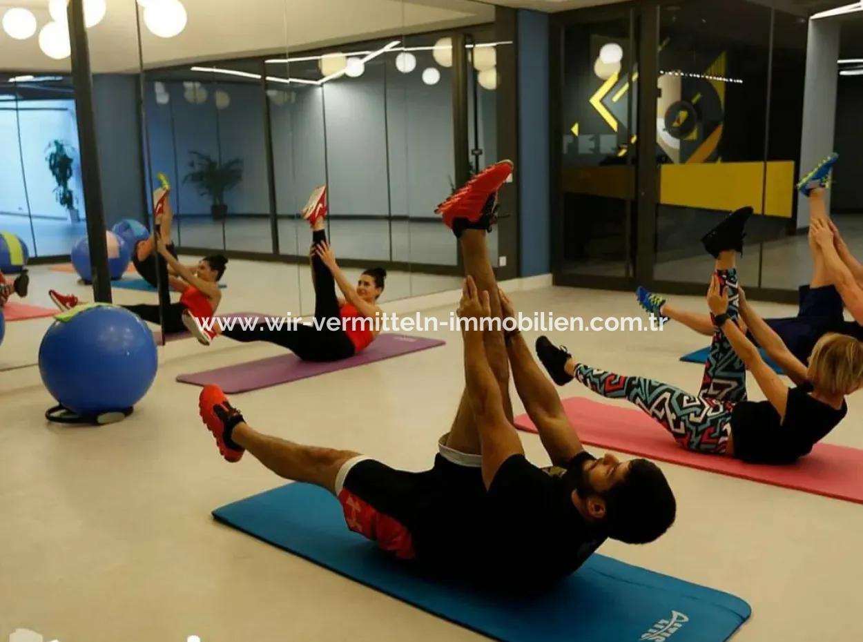 Empty İncek Loft 1+1  11Th Floor Apartment With Lake View For Rent