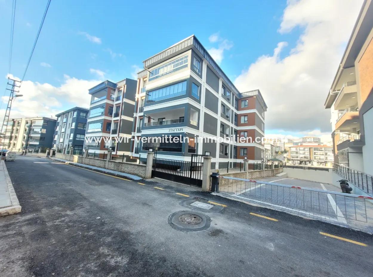 Suitable For Citizenship Luxury 200 M² Apartment For Sale On An Intermediate Floor With Park View In Bahçelievler Neighborhood, Gölbaşı, Ankara,