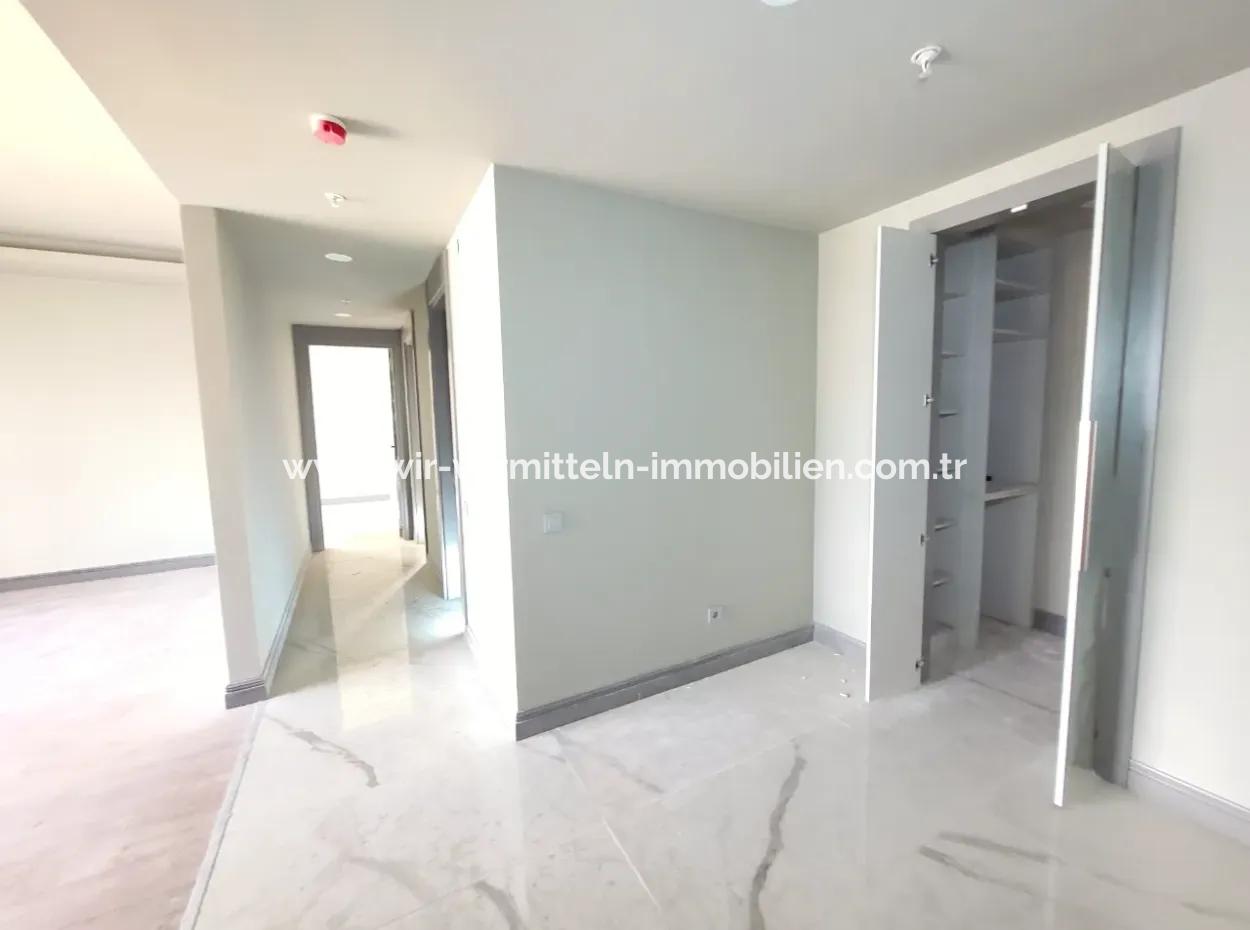 Zero City İncek For Sale 3+1 Landscape View 124 M2 3Rd Floor Flat Hacılar Neighborhood Gölbaşı Ankara