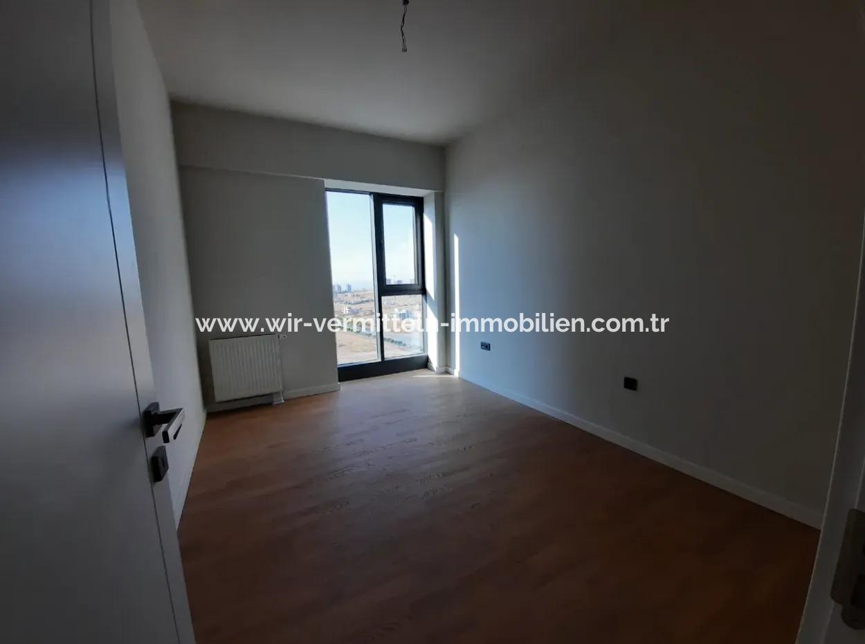 4+1 22Th Floor Tenantless Apartment For Sale In Beytepe İncek Bulvar Loft Complex