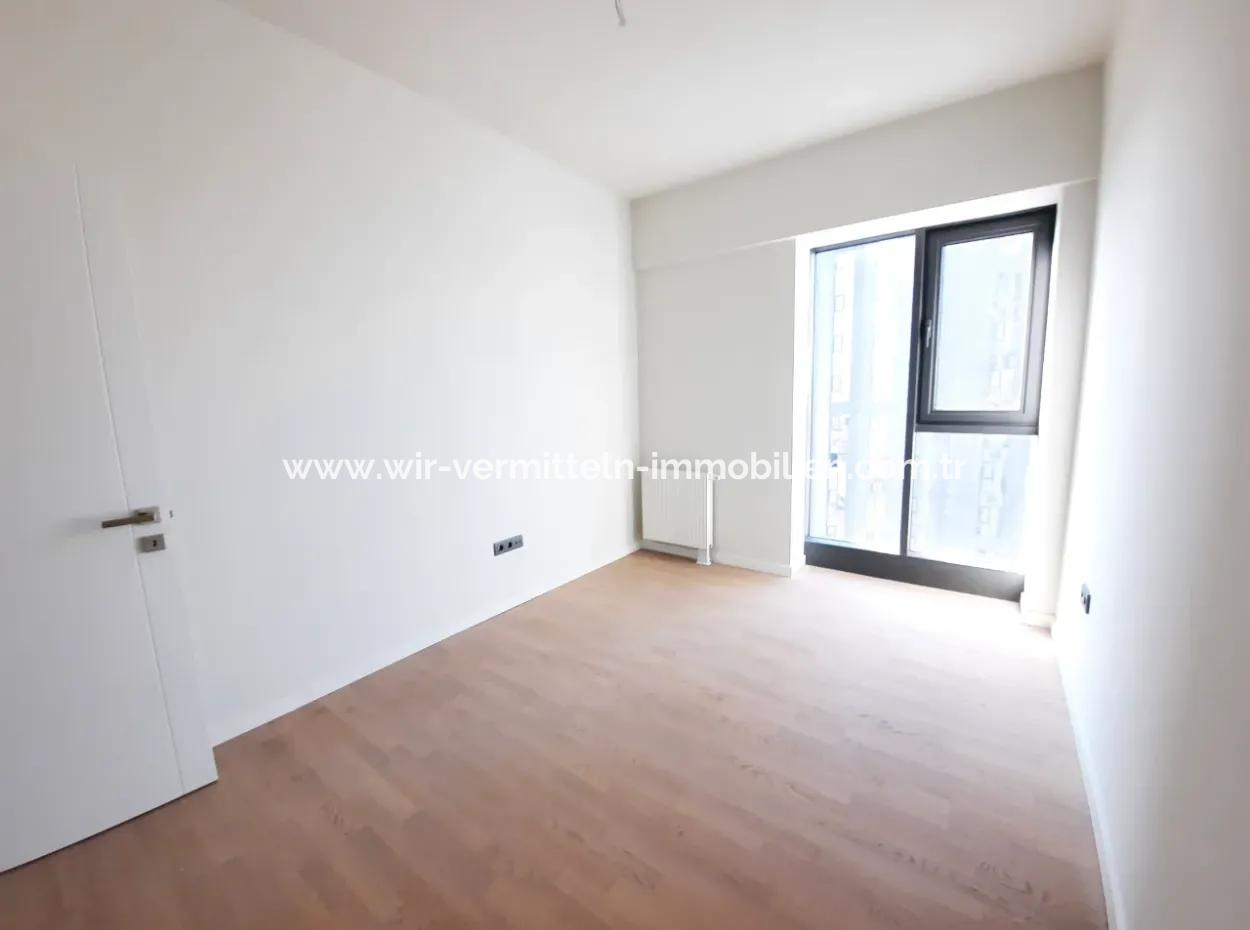 4+1 22Th Floor Tenantless Apartment For Sale In Beytepe İncek Bulvar Loft Complex