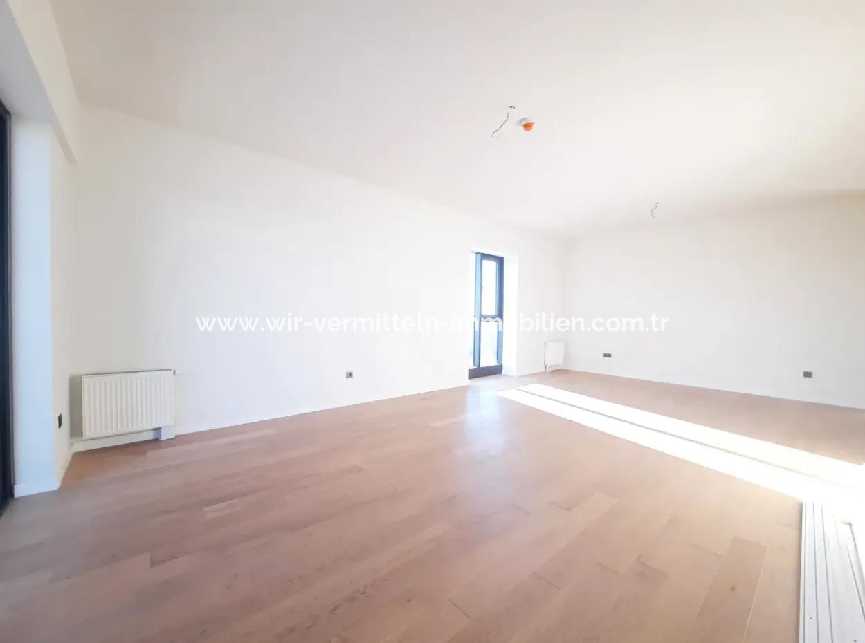 3+1 130 M² 2Nd Floor Mogan View Apartment For Sale In Beytepe İncek Bulvar Loft Complex